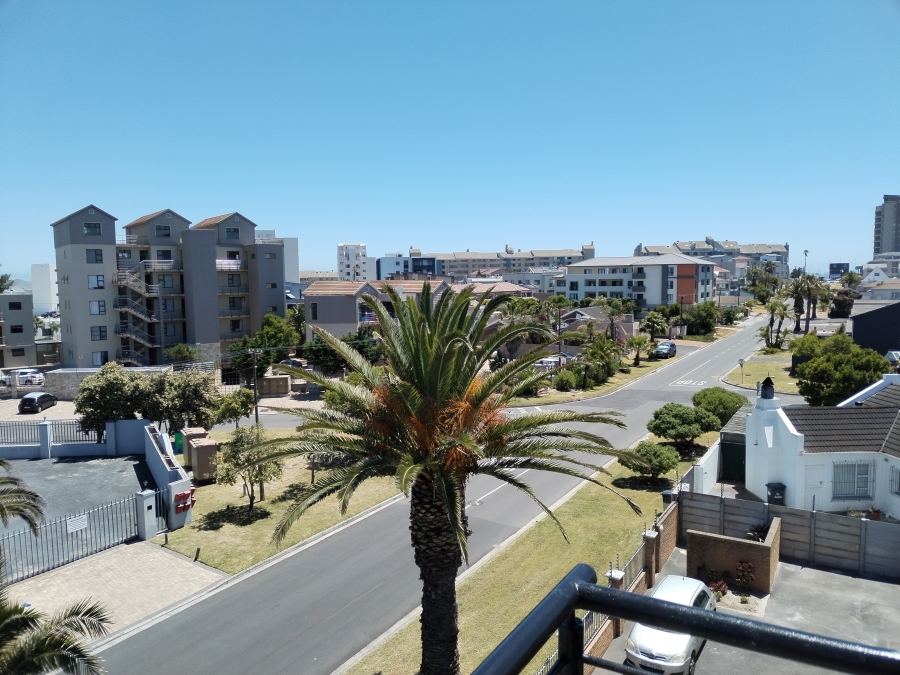To Let 2 Bedroom Property for Rent in Waves Edge Western Cape
